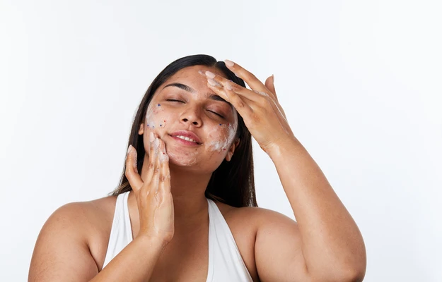 How to Control Oily Skin and Prevent Breakouts This Summer | Oily Skincare Guide